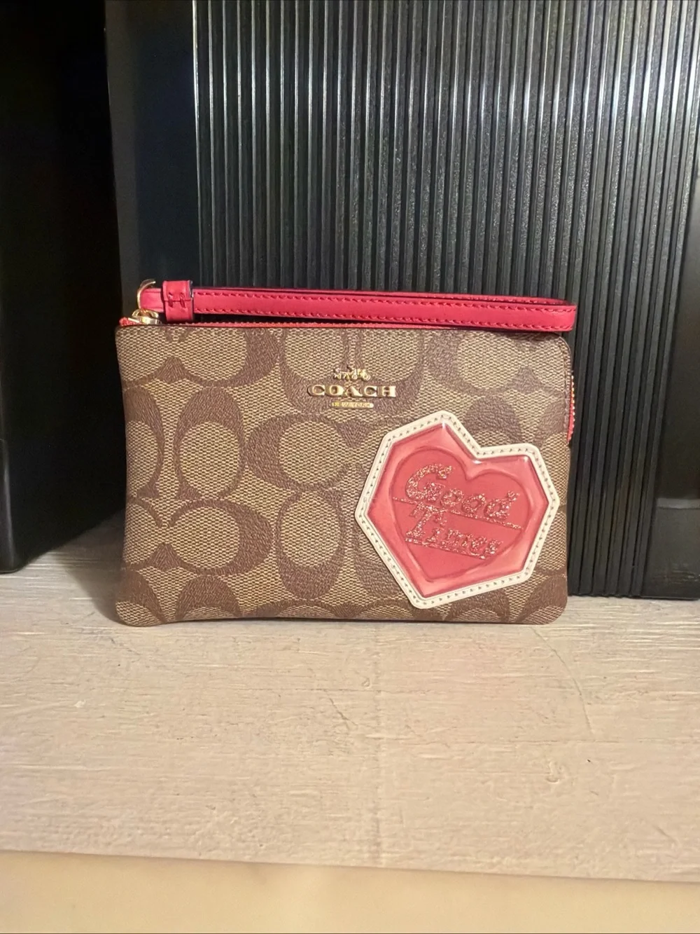 Coach Heart Wristlet Signature Canvas Pink C7290 NWT